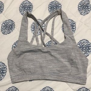 Lululemon sports bra